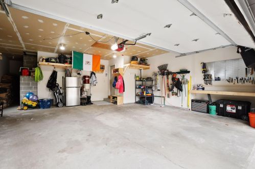 8743 Highwood Way, Saint Paul MN  55124-9456 exterior