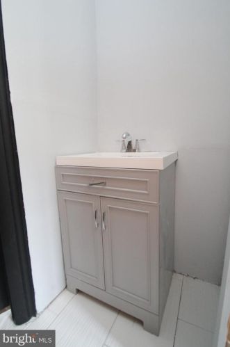 1144 22nd St, Philadelphia PA 19146-4235 exterior