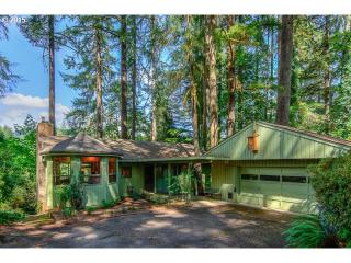 44895 Leaburg Dam Rd, Leaburg, OR 97489-8506