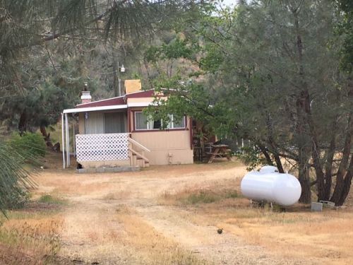 108 Kearns Dr, Bodfish, CA 93205-9674