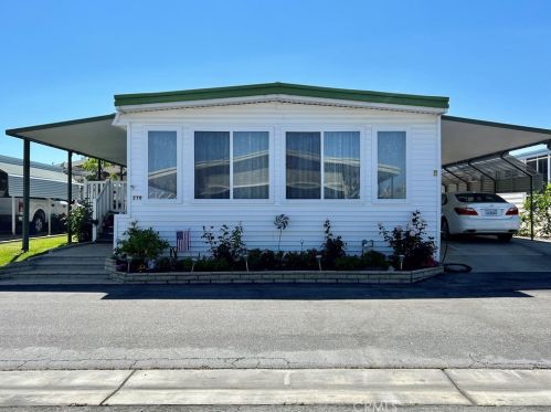 20701 Beach Blvd, Huntington Beach CA  92648-4908 exterior