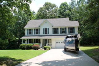 78 Alexander Dr, Bracey, VA 23919-2816
