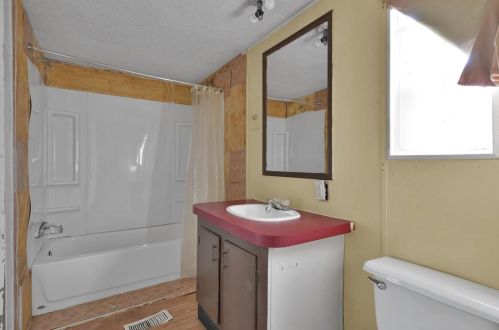 17097 Vly Ln, Conroe TX  77306-8646 exterior