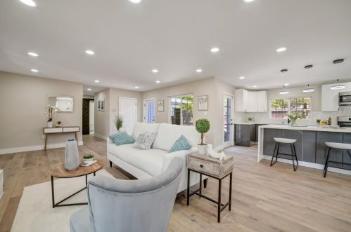 1698 La Bonita Way, Concord CA  94519-1924 exterior