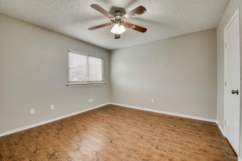 4044 Windy Crst Cir, Carrollton TX 75007 exterior