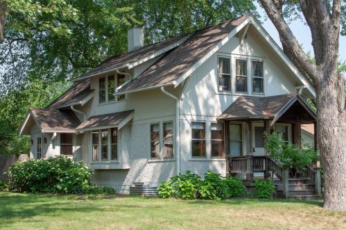 225 Birch St, Spectacle Lake, MN 55008-1130