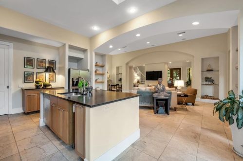 4321 Cresthaven Rd, Dallas TX  75209-3009 exterior