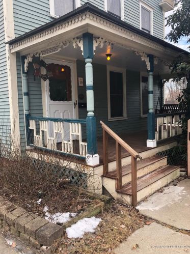 10 Woodlawn Ave, Kittery, ME 03904-1255