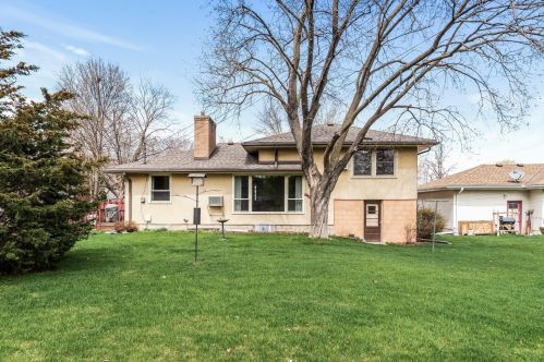 760 Iowa Ave, Saint Paul MN  55106-1018 exterior