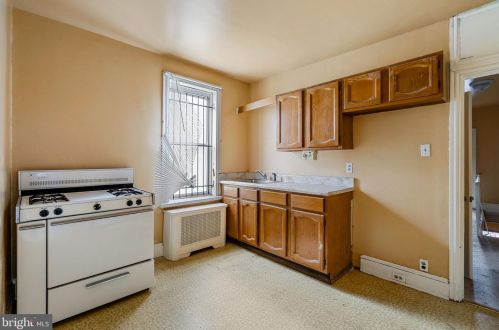 1745 19 St, Philadelphia PA  19145-2120 exterior