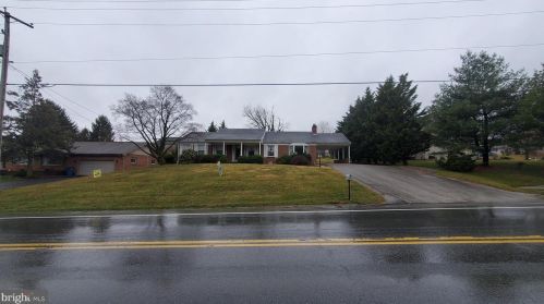 2970 Prospect Rd, York, PA 17402-9502