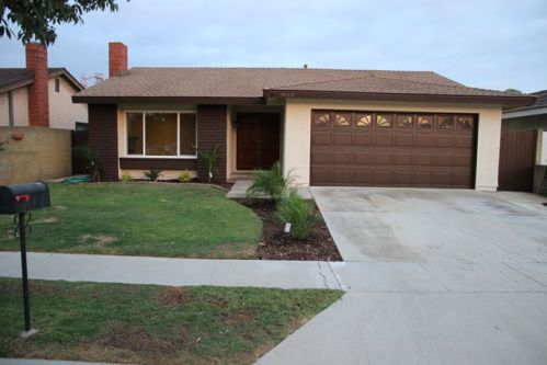 9482 Pico Vista Rd, Downey, CA 90240-2527