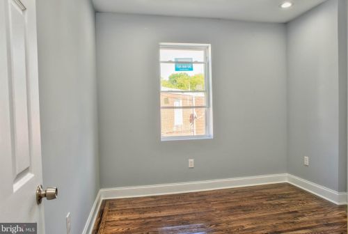 6521 16th St, Philadelphia PA  19126-3512 exterior