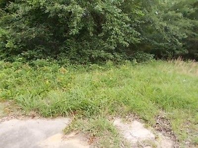 139 Forbes Rd, Grenada, MS 38901-6993