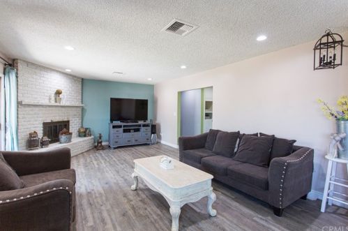 289 Randall Ave, Rialto, CA 92376-7046