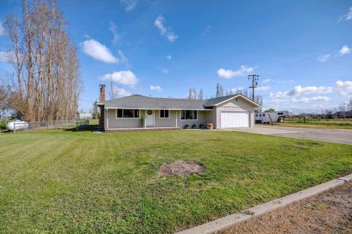 12255 Atkinson Rd, Lodi, CA 95240-9395