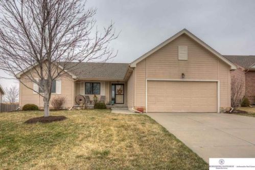 11722 211th St, Gretna, NE 68028-3754