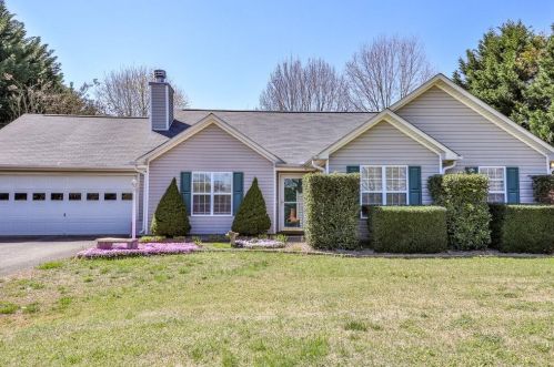 85 Flat Creek School Rd, Ellijay, GA 30540-9675