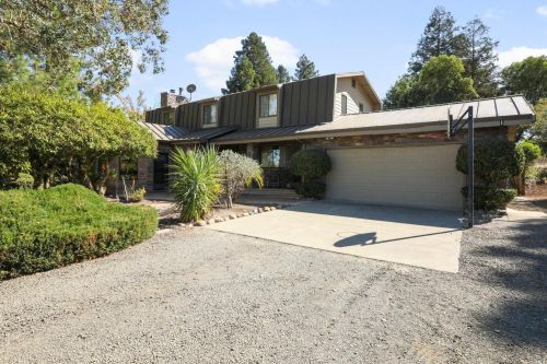 4244 Rolling Hills Ln, Vacaville, CA 95688-9518