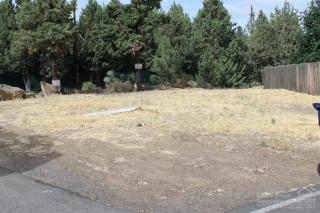 1518 Frank Mcclean Ct, Bend OR  97701-6447 exterior