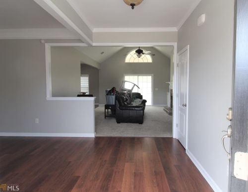 135 Runs Crossing Dr, Stillwell, GA 31329-4344