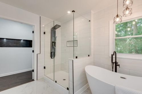 2705 Baker Rdg Dr, Atlanta GA  30318-7258 exterior