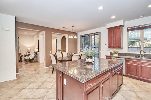 66 White Sage, Irvine CA 92618-8803 exterior