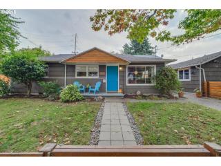 3108 Houghton St, Portland, OR 97217-7157