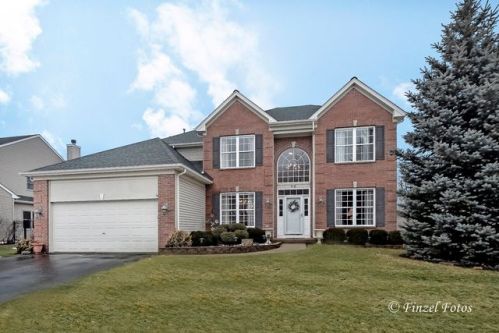 50 Boulder Dr, Gilberts, IL 60136-4066