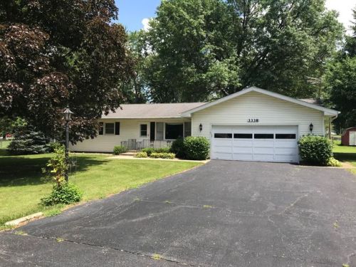 3338 Las Vegas Dr, Decatur, IL 62526-9443