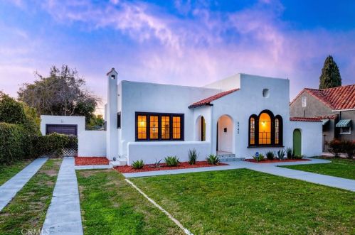 5743 Magnolia Ave, Riverside CA  92506-1824 exterior