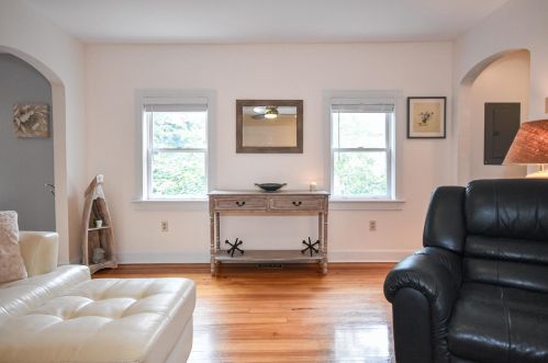 19 Folsom St, Dover, NH 03820-3600