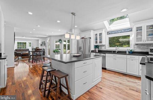 7500 Ballyshannon Ct, Springfield, VA 22153-2035