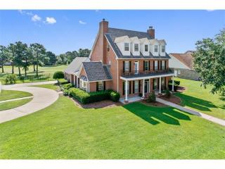 3701 Lk Michel Ct, Gretna LA  70056-8325 exterior