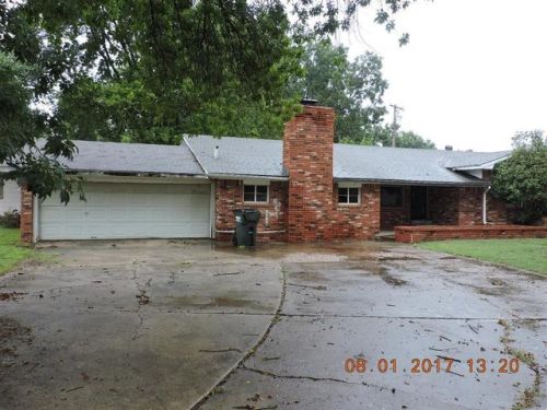800 Roosevelt St, Seminole, OK 74868-3851