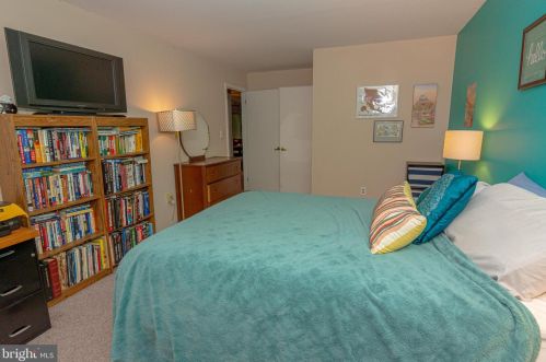 473 Silvia St, Trenton NJ 08628-3236 exterior