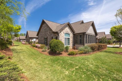 328 Brookhaven Walk, Duluth, GA 30097-1692
