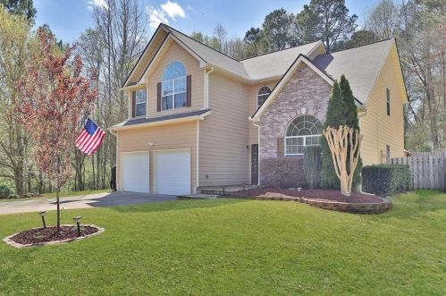 320 Farmbrook Pass, Holly Springs, GA 30115-8906