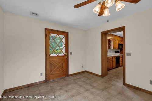 232 Cold Indian Spg Rd, Tinton Falls NJ 07712-3224 exterior