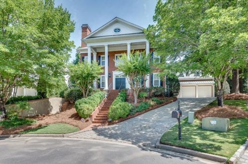 225 High Point Walk, Atlanta GA  30342-2479 exterior