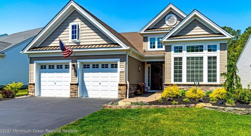 191 Arborridge Dr, Lacey, NJ 08731-1068