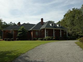 520 Cypress Point Dr, Summerville, SC 29483-2867