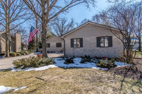 1019 Windsor Dr, Joliet, IL 60404-8694
