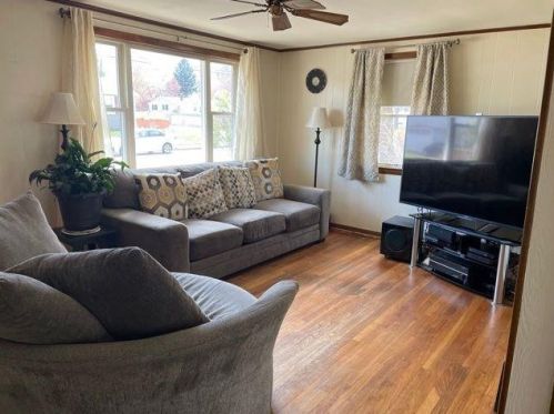 19 Grant Dr, Coventry, RI 02816-4306