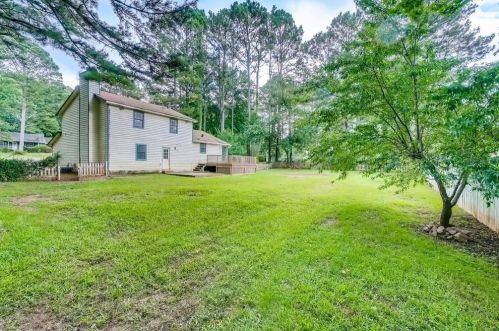 202 Farmbrook Pkwy, Stockbridge GA  30281-1157 exterior