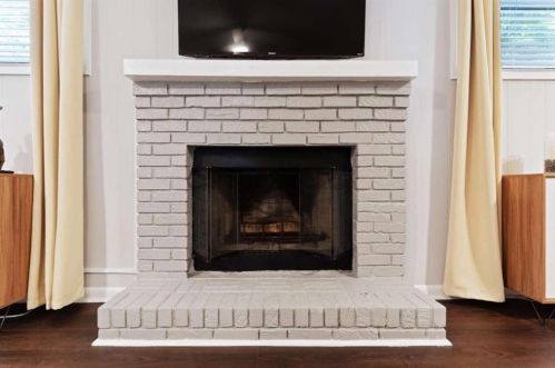 1609 Bridgeport Dr, Atlanta GA  30318-3331 exterior