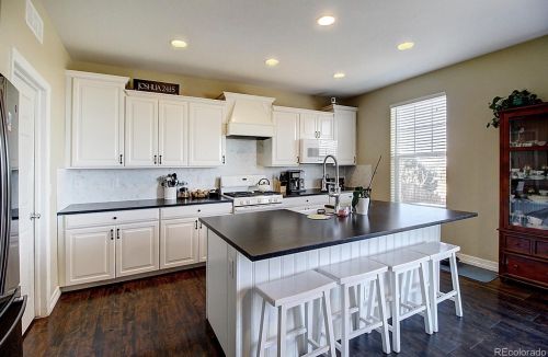 6607 Kewaunee Way, Aurora CO 80016-4310 exterior