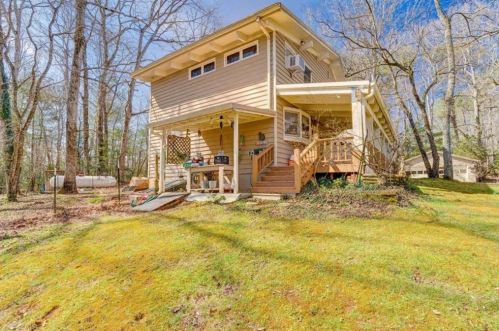 18 Goldmine Rd, Ellijay, GA 30536-4623