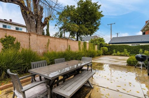 2405 Avalon Ave, Santa Ana CA 92705-7903 exterior