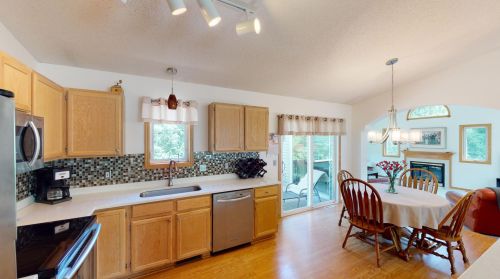 7322 31st St, Saint Paul MN  55128-4030 exterior